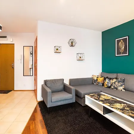 Saska Kepa Malachite Apartament